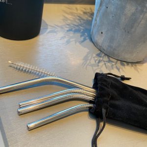 Rör 4 stk í svörtum poka stál